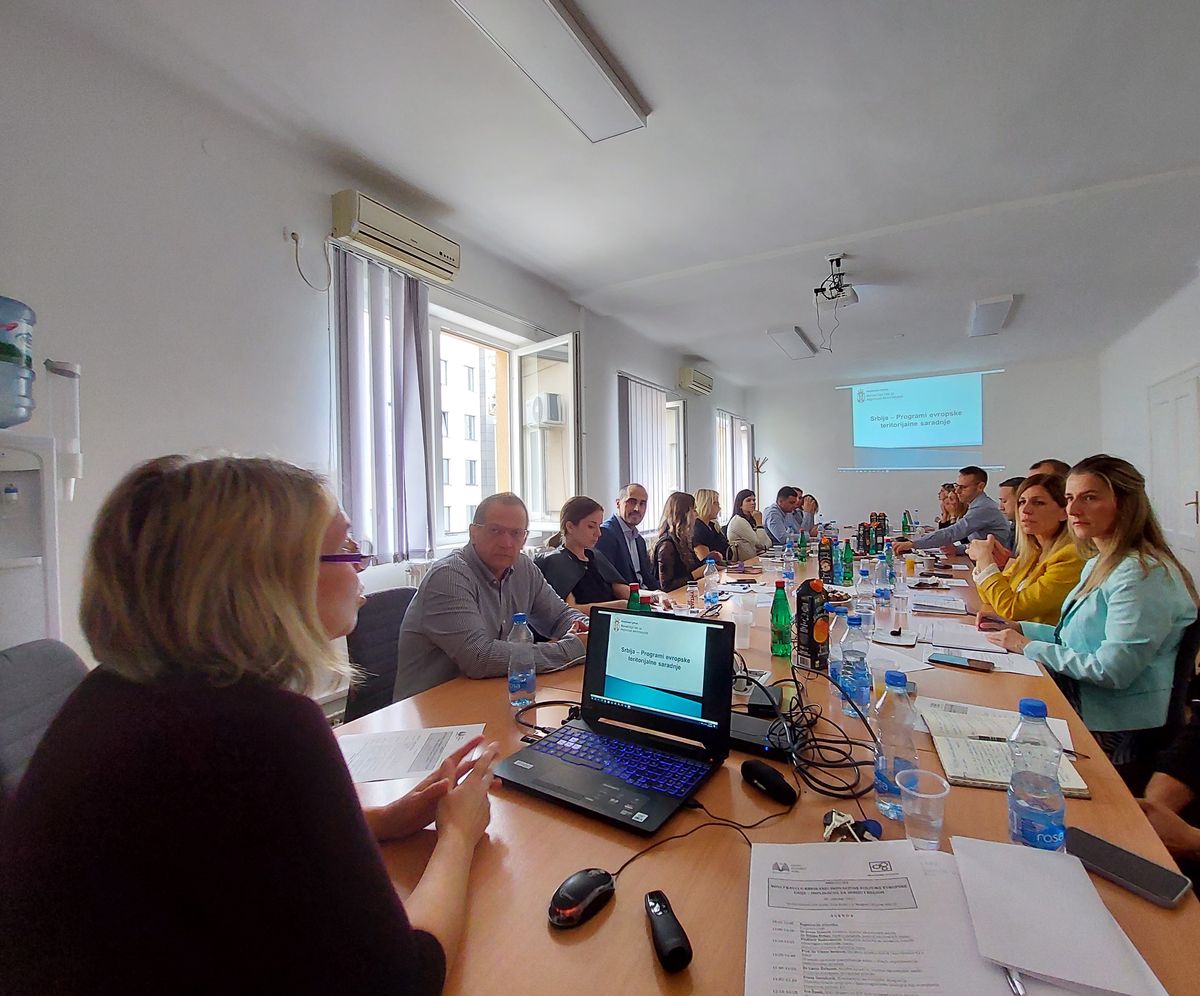 Round table of the Innovation Economics Department