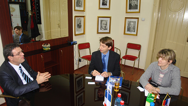 Representatives of the Embassy of the Republic of France Visited IES