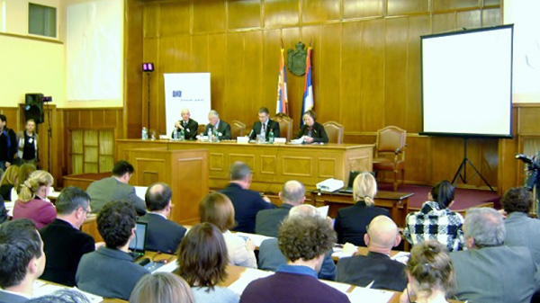 IES researcher at the "Serbian-German Civil Dialogue" conference