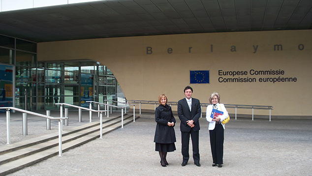 The visit of IES Director to the Mission of Republic of Serbia in EU